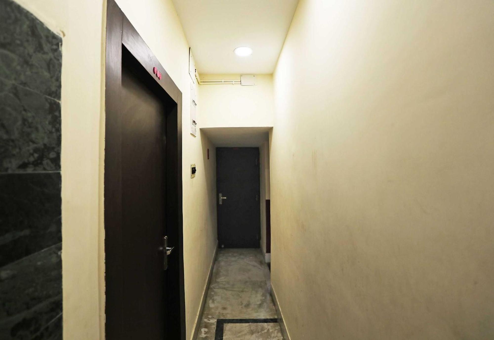 Hotel O Chinar Dum Dum Buitenkant foto
